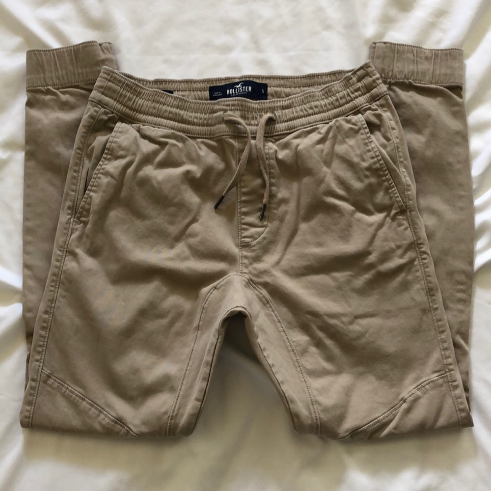 Hollister khaki jogger, size small